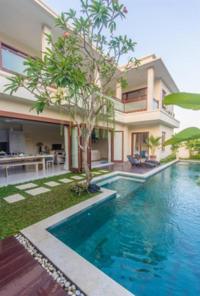 Отель Villa Tepi Sungai  Kuta